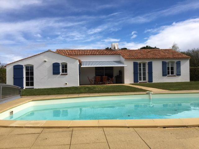 Gite Avec Piscine Privative LʼAiguillon-sur-Vie Екстериор снимка