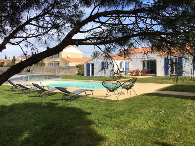 Gite Avec Piscine Privative LʼAiguillon-sur-Vie Екстериор снимка